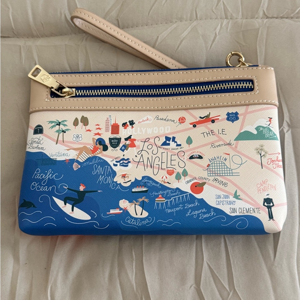 Charming Los Angeles Themed Wristlet